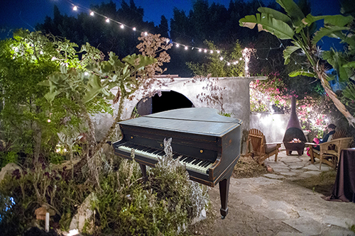 Piano-in-the-Garden